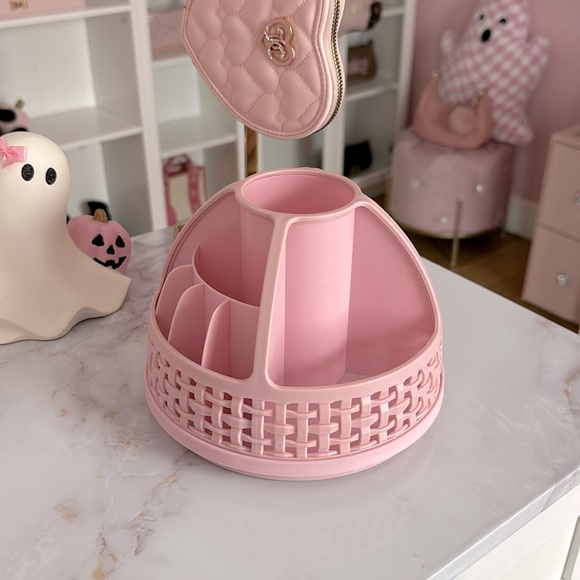 Cosmetic organizer - Picture 1 of 2